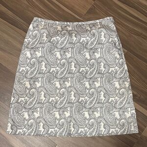 EUC Brooks Brothers White and Gray Knee-Length Pencil Skirt